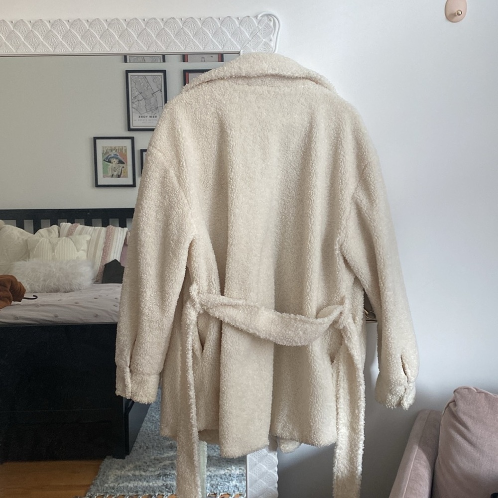 NA-KD Shacket - Picture 2 of 3